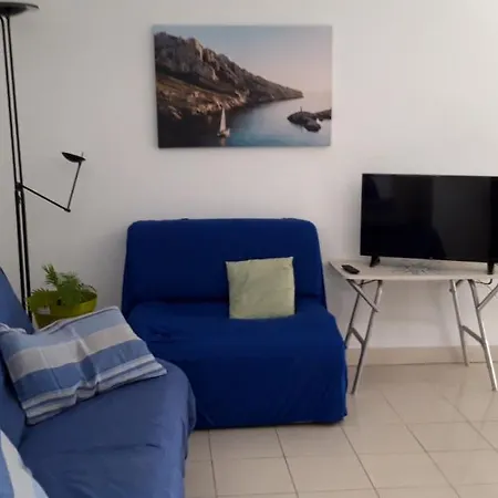 Studio Avec Vue Sur La Mer Balcon Et Wifi A A 1 Km De La Plage * Fréjus