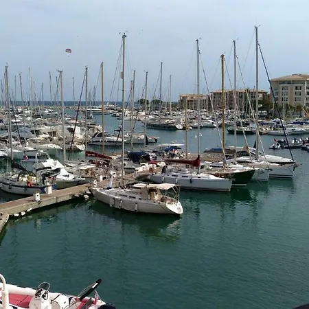 Studio Avec Vue Sur La Mer Balcon Et Wifi A A 1 Km De La Plage * Фрежюс